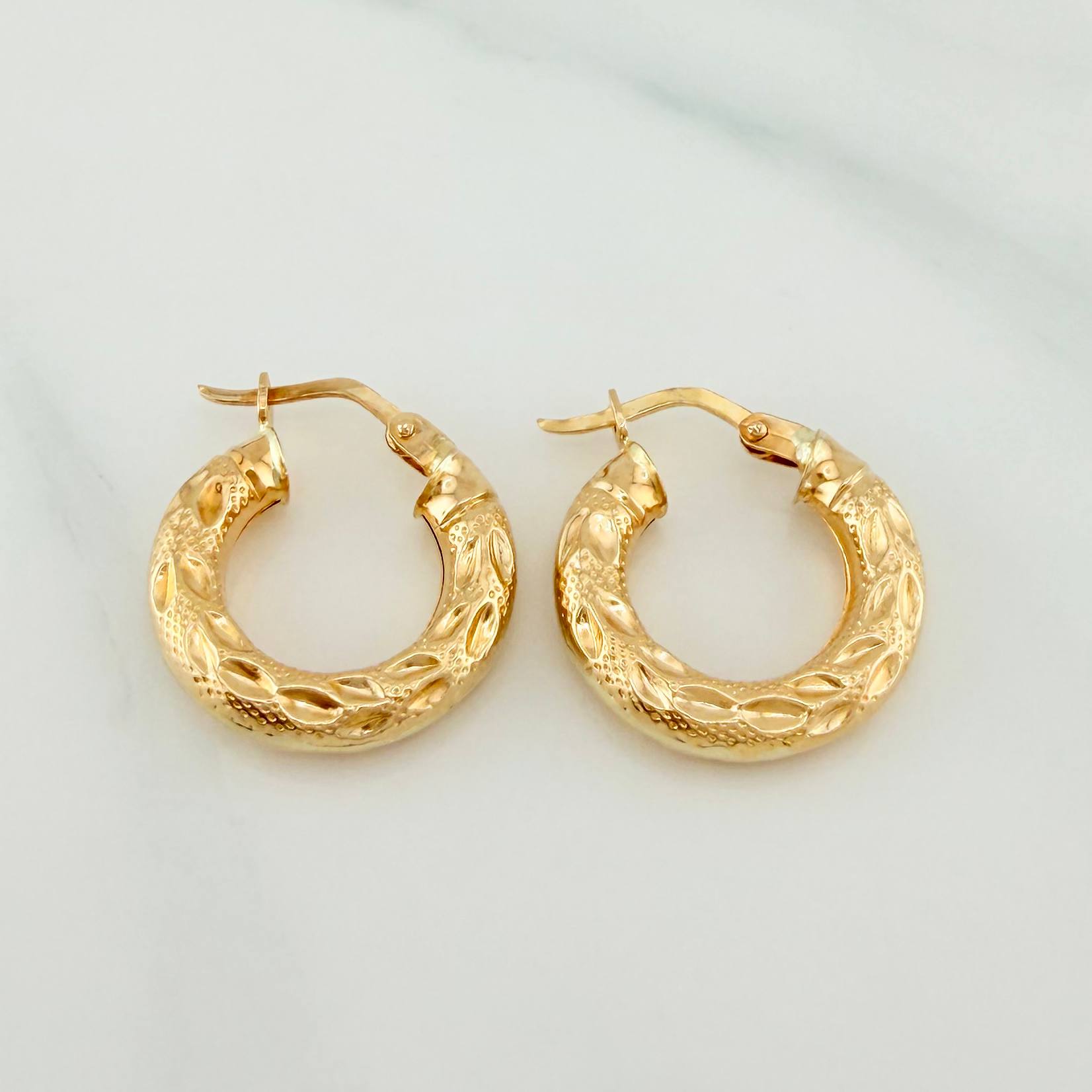 Candongas Flor 2.15 g / 3/4 in Oro Amarillo 18K