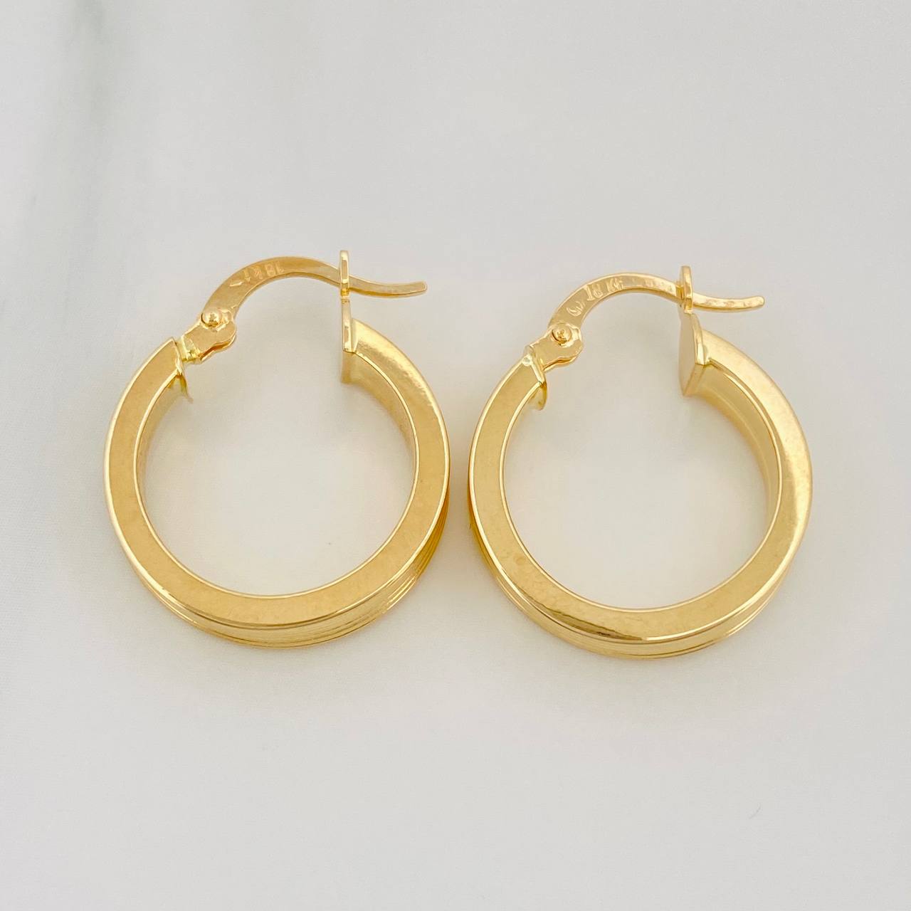 Candongas Fabi Rayadas 2.85 g / 3/4 in Oro Amarillo 18K