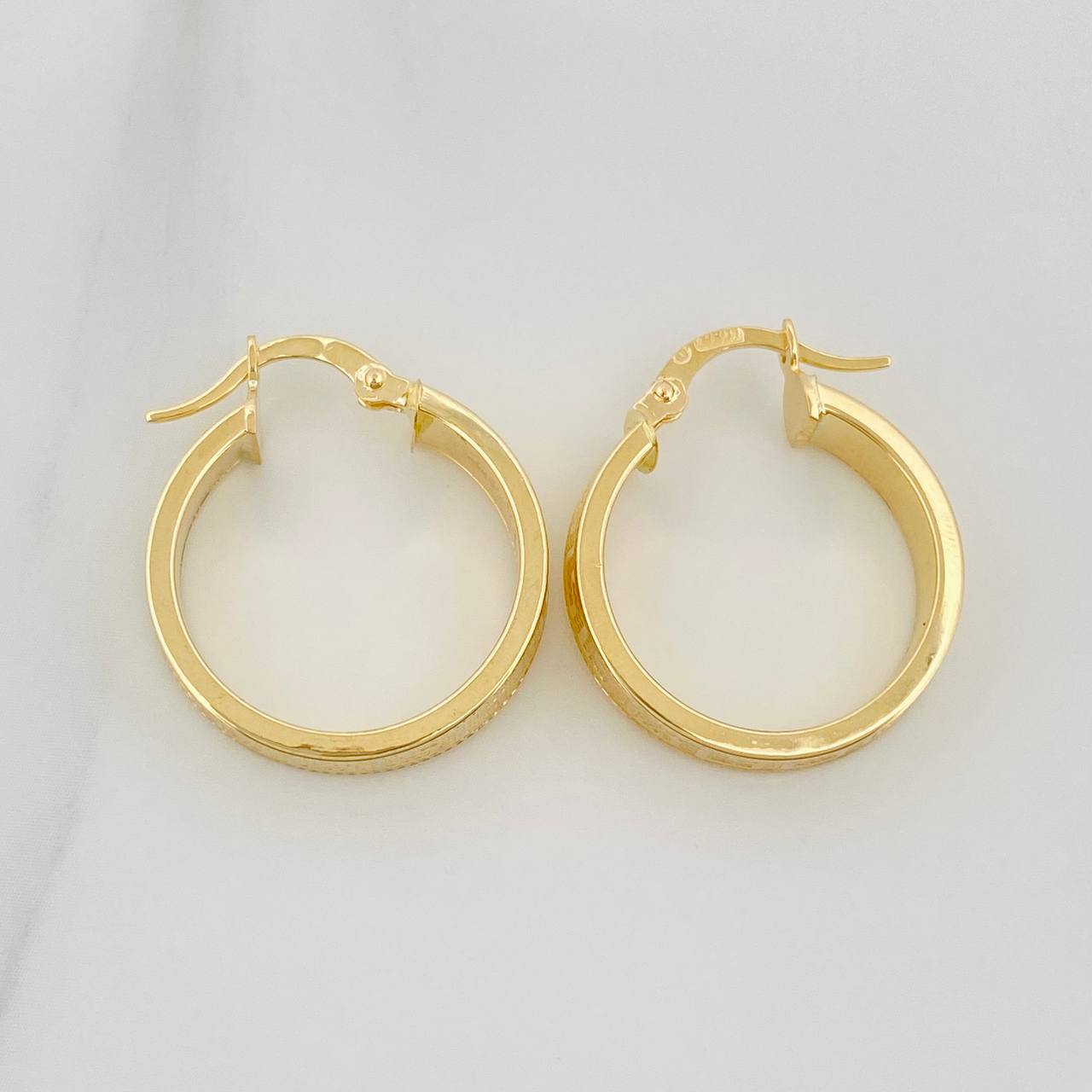 Candongas Winter Tribal 2.95 g / 3/4 in Oro Amarillo 18K