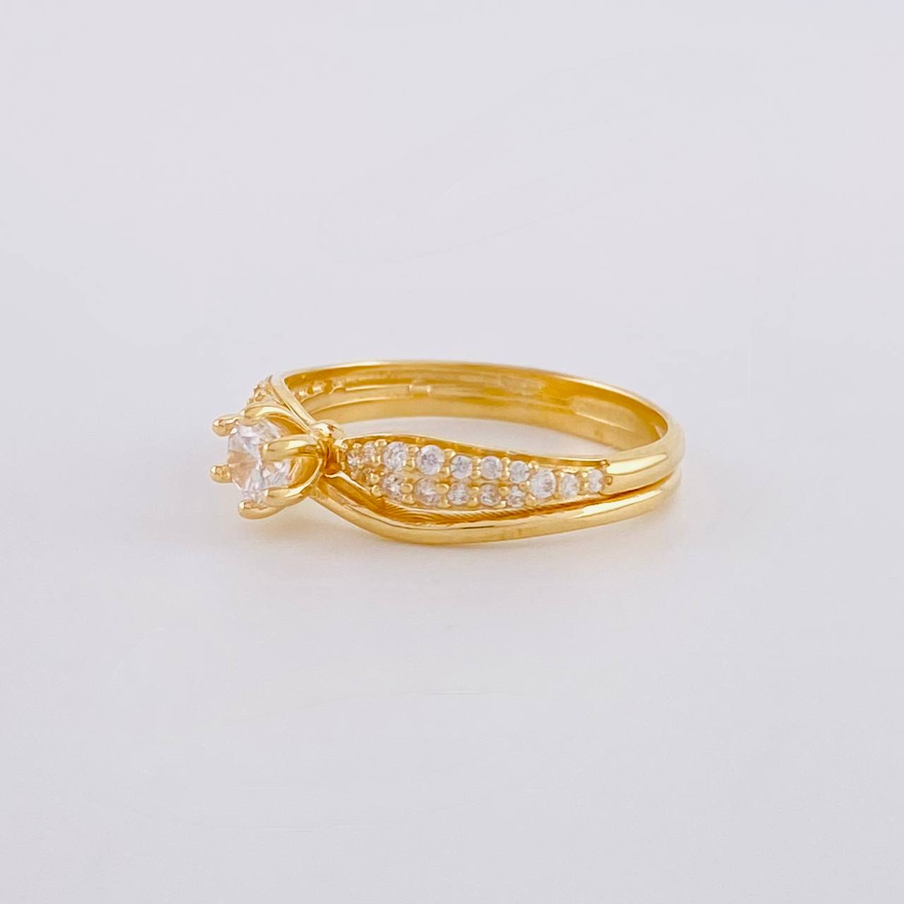 Solitaire Ring Lines in V Dense 2.85g / T8 1/4 Yellow Gold 18K