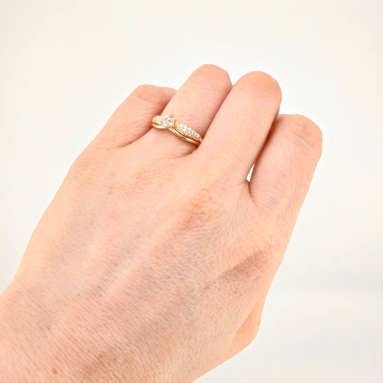 Solitaire Ring Lines in V Dense 2.85g / T8 1/4 Yellow Gold 18K