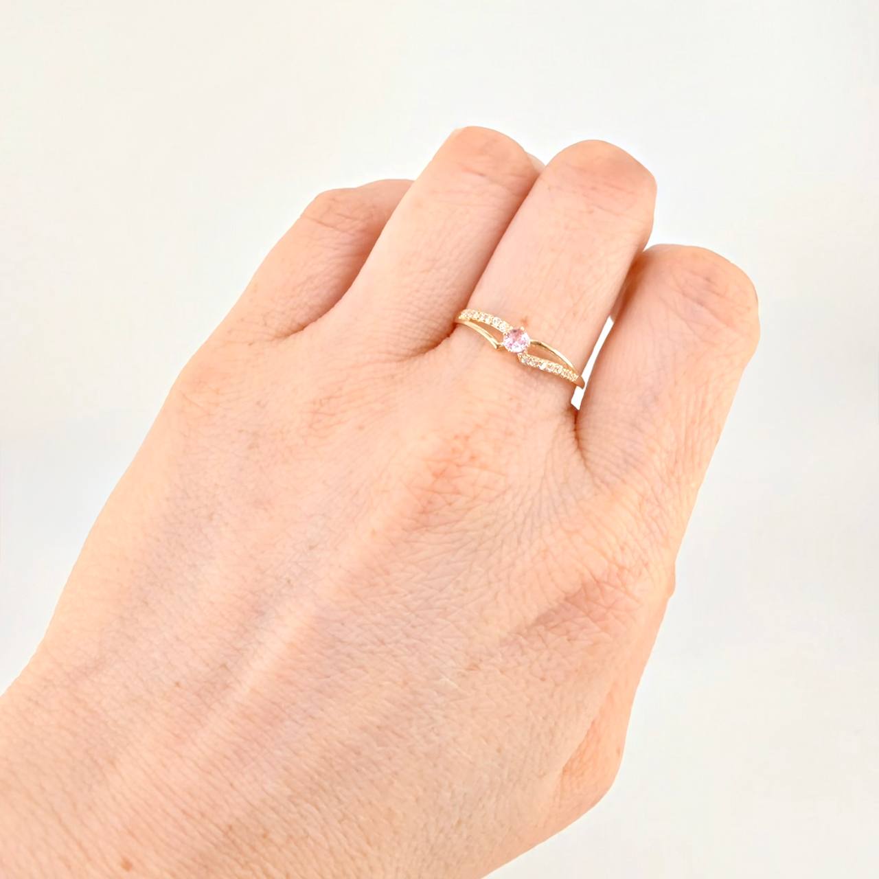 Anillo Solitario Entrelazado 1.15g / T7 Oro Amarillo 18K