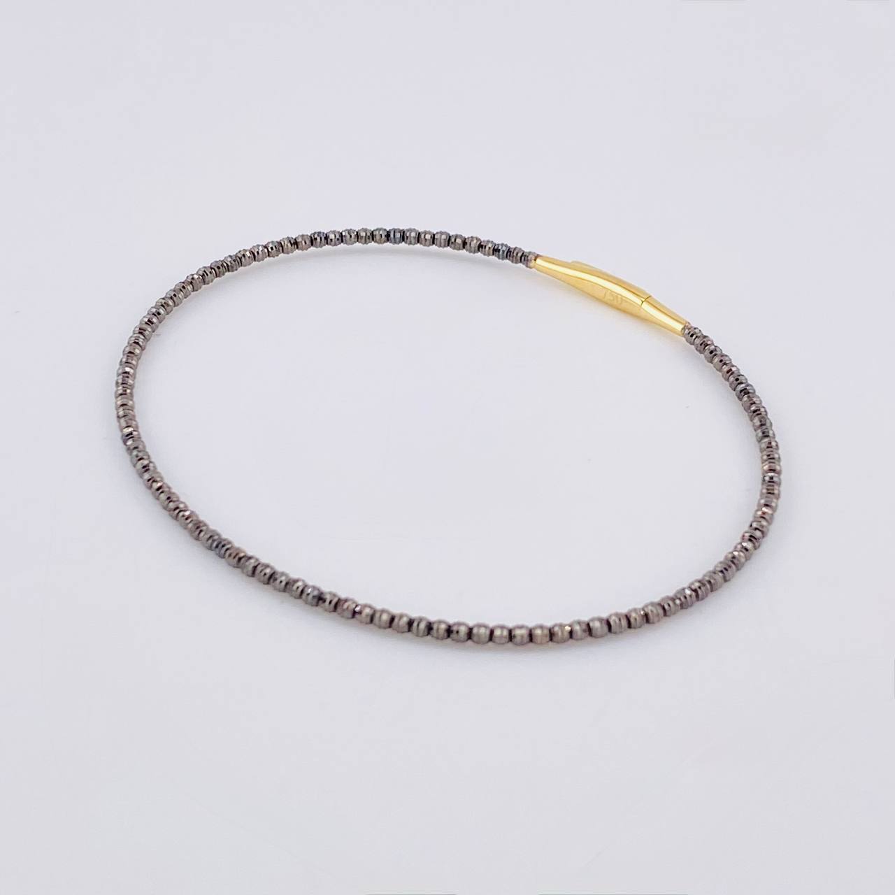 Diamond Cut Bracelet Hoop 2.75g / 7 in / 1.7mm Two-Tone Black Yellow 18K Gold