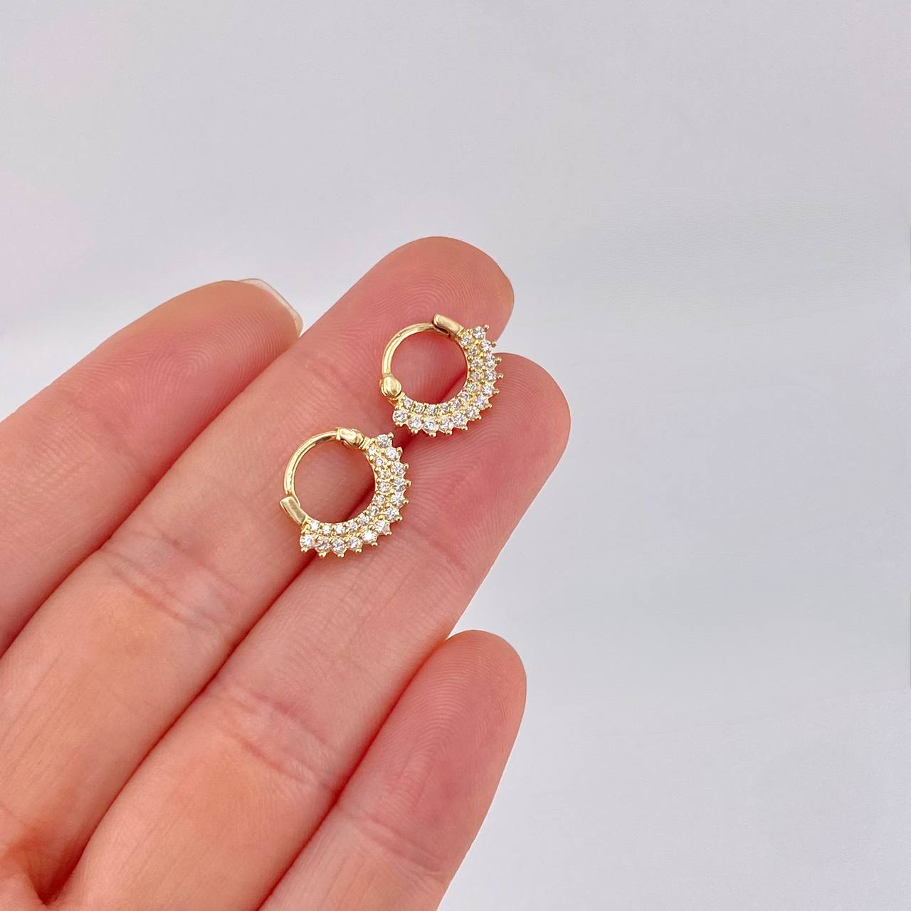 Hoop Earrings Thick Hoop 1.65g / 1/2 in 18K Yellow Gold