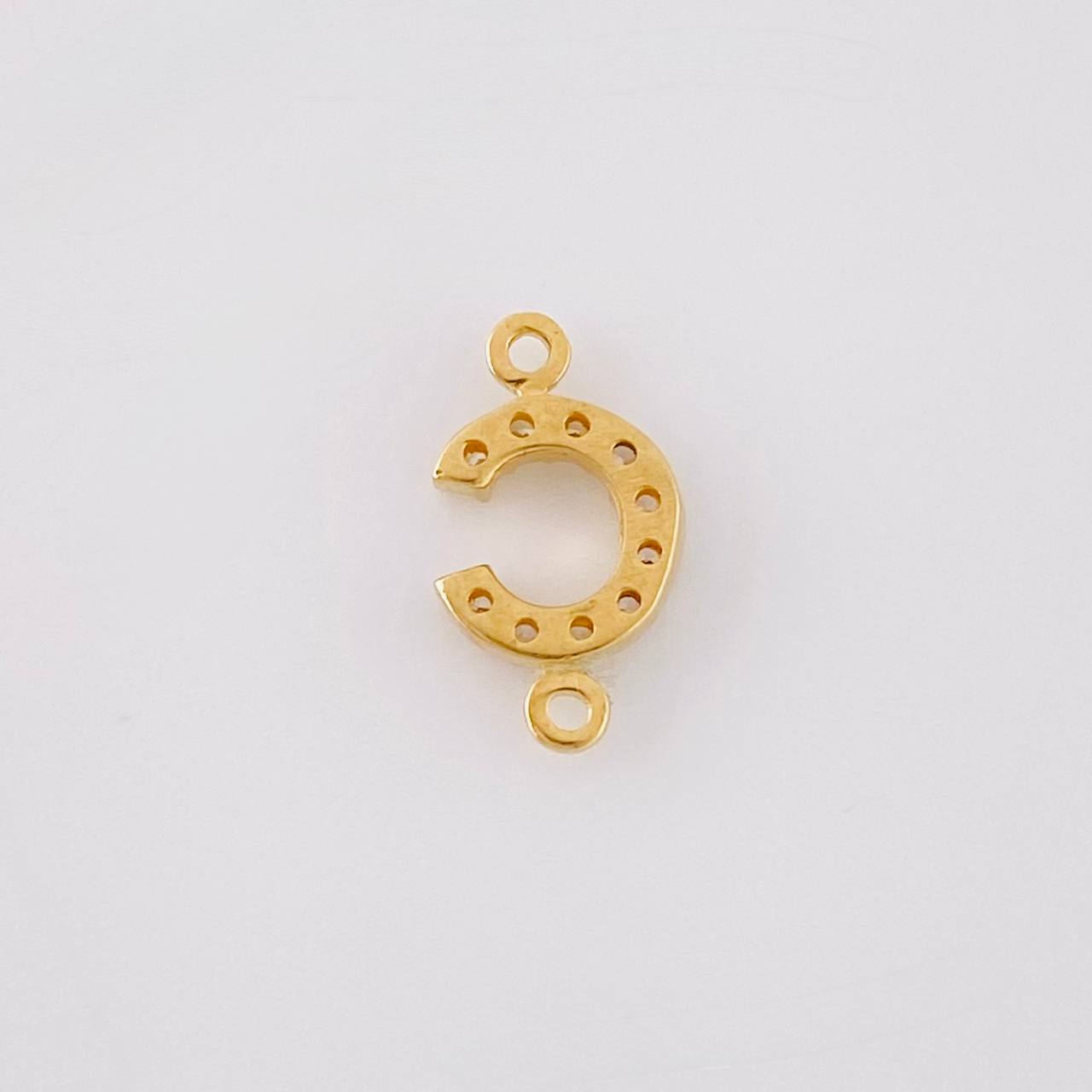 Charm Letter C Dense 0.4g / 1/2 in 18K Yellow Gold