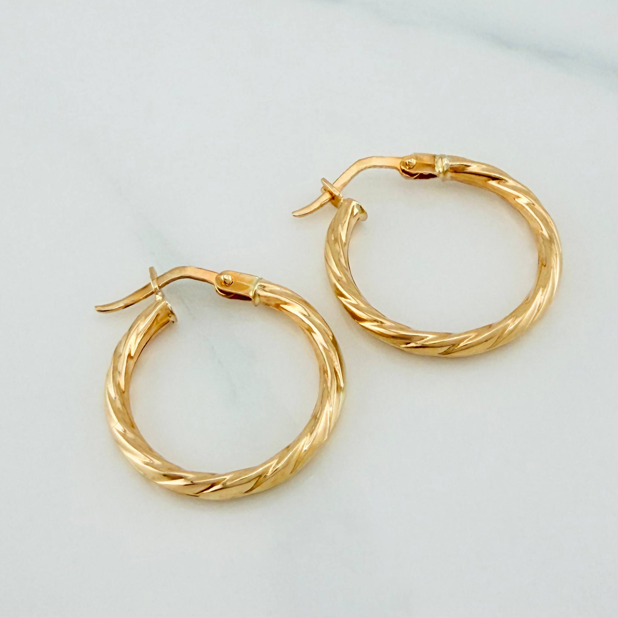 Candongas Kathe 1.6 g / 3/4 in Oro Amarillo 18K