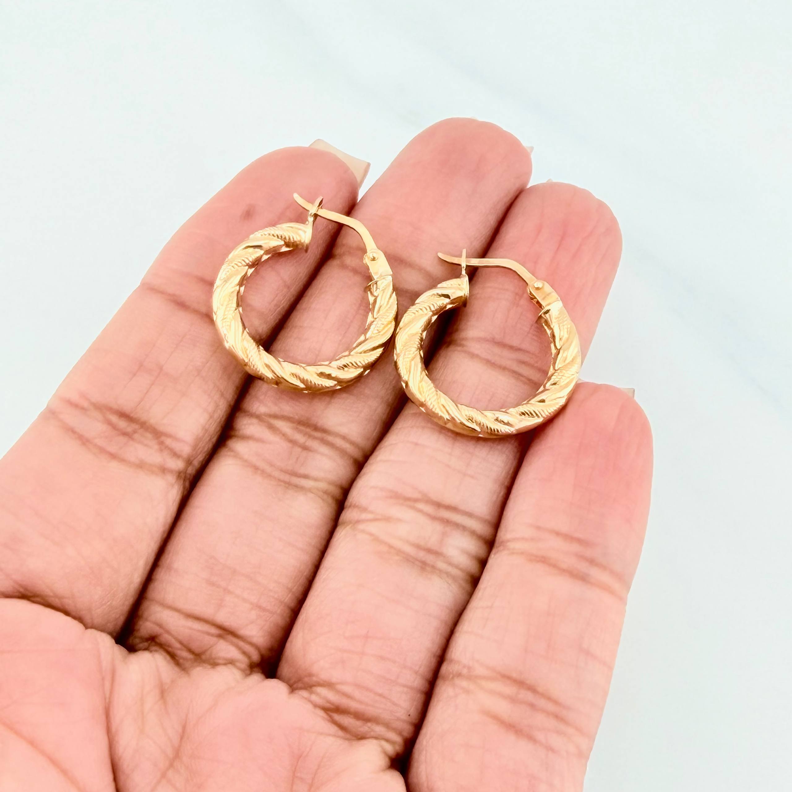 Candongas Mafe 1.9 g / 3/4 in Oro Amarillo 18K