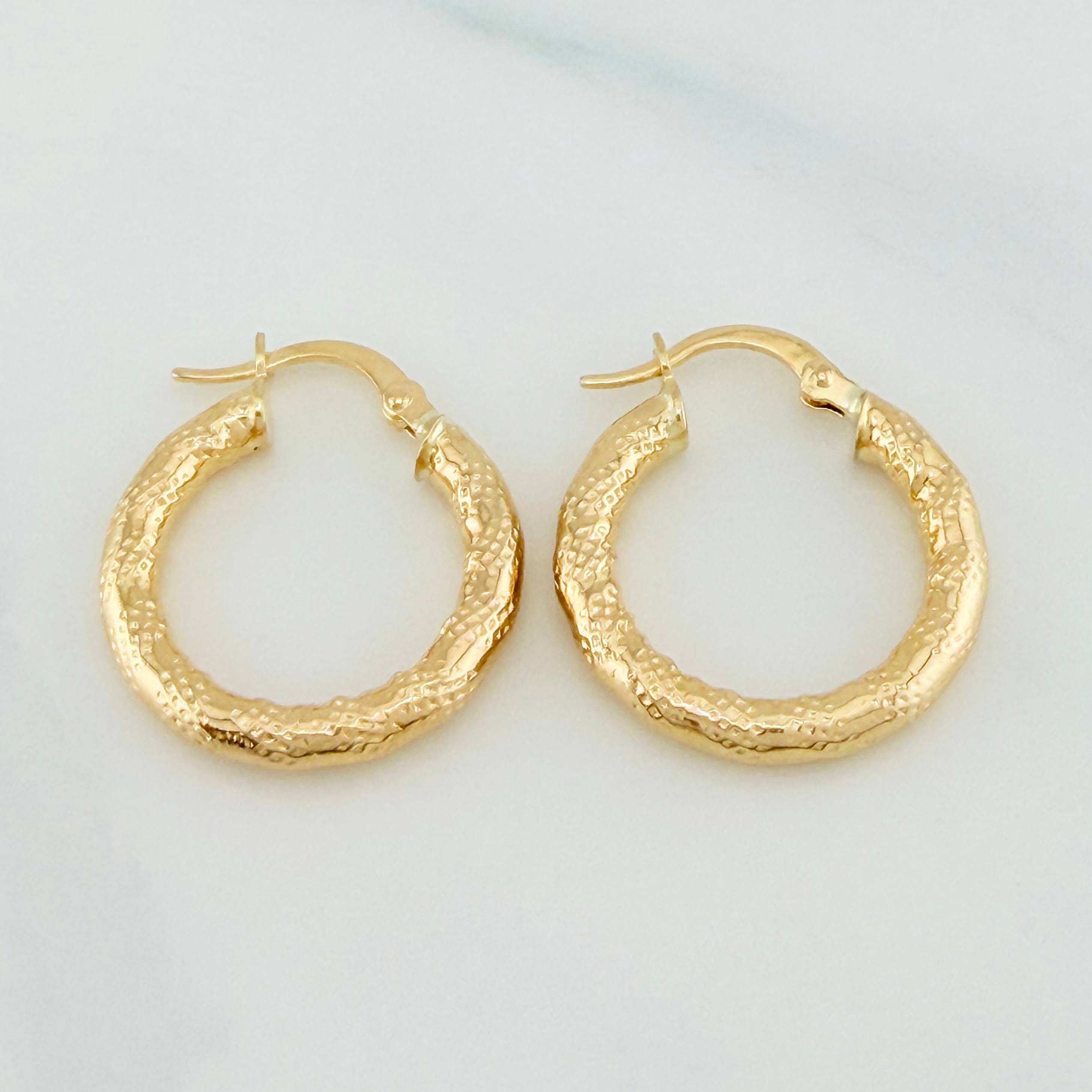 Candongas Solara 2.45 g / 3/4 in Oro Amarillo 18K