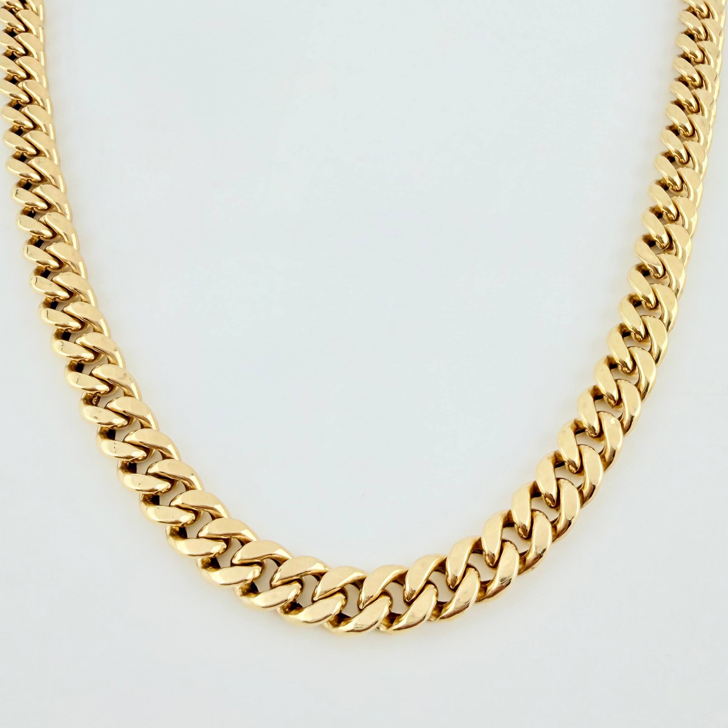Cadena Cubana 13.25gr / 24 1/2 in / 6.1mm Oro Amarillo +1 18K *