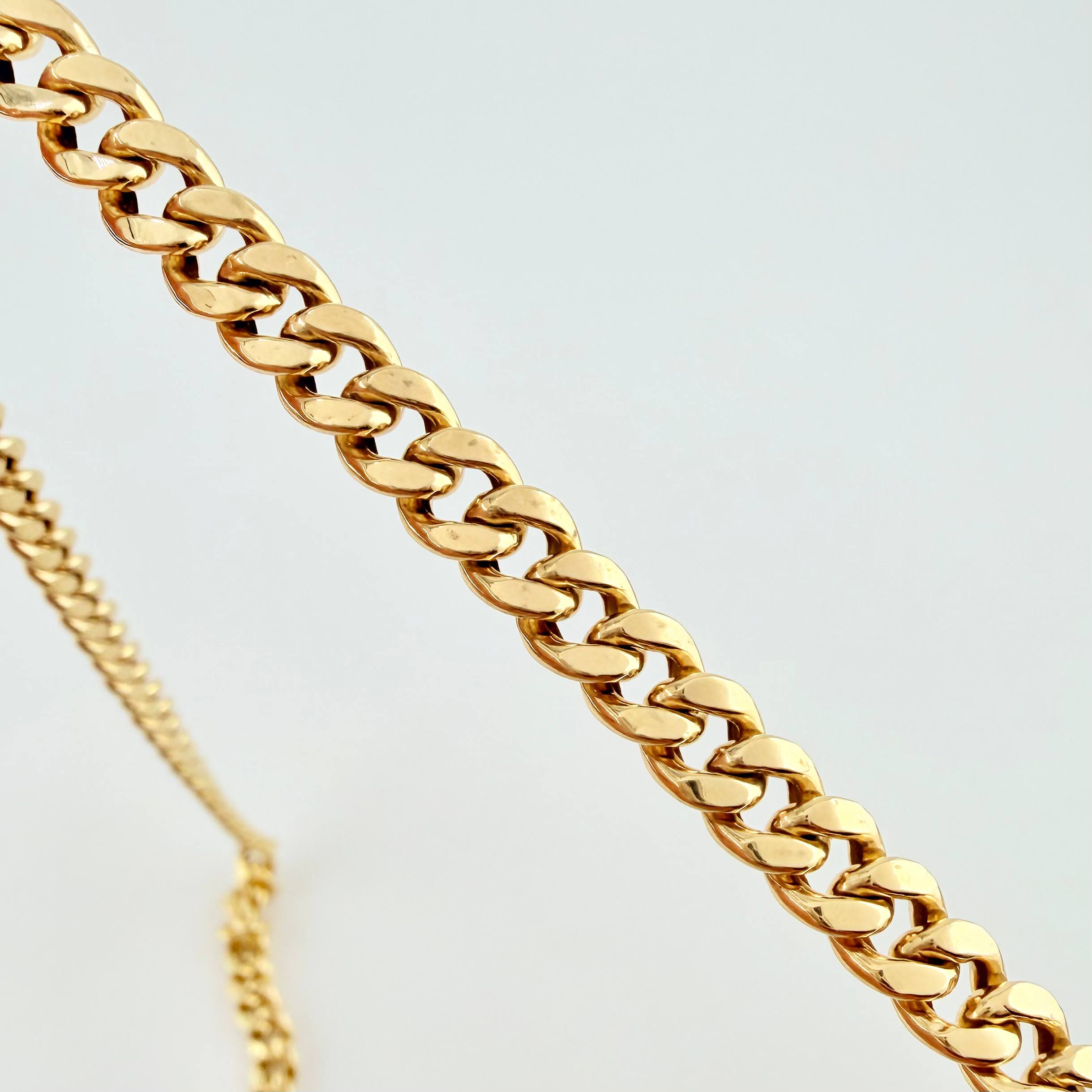 Cadena Cubana 13.25gr / 24 1/2 in / 6.1mm Oro Amarillo +1 18K *