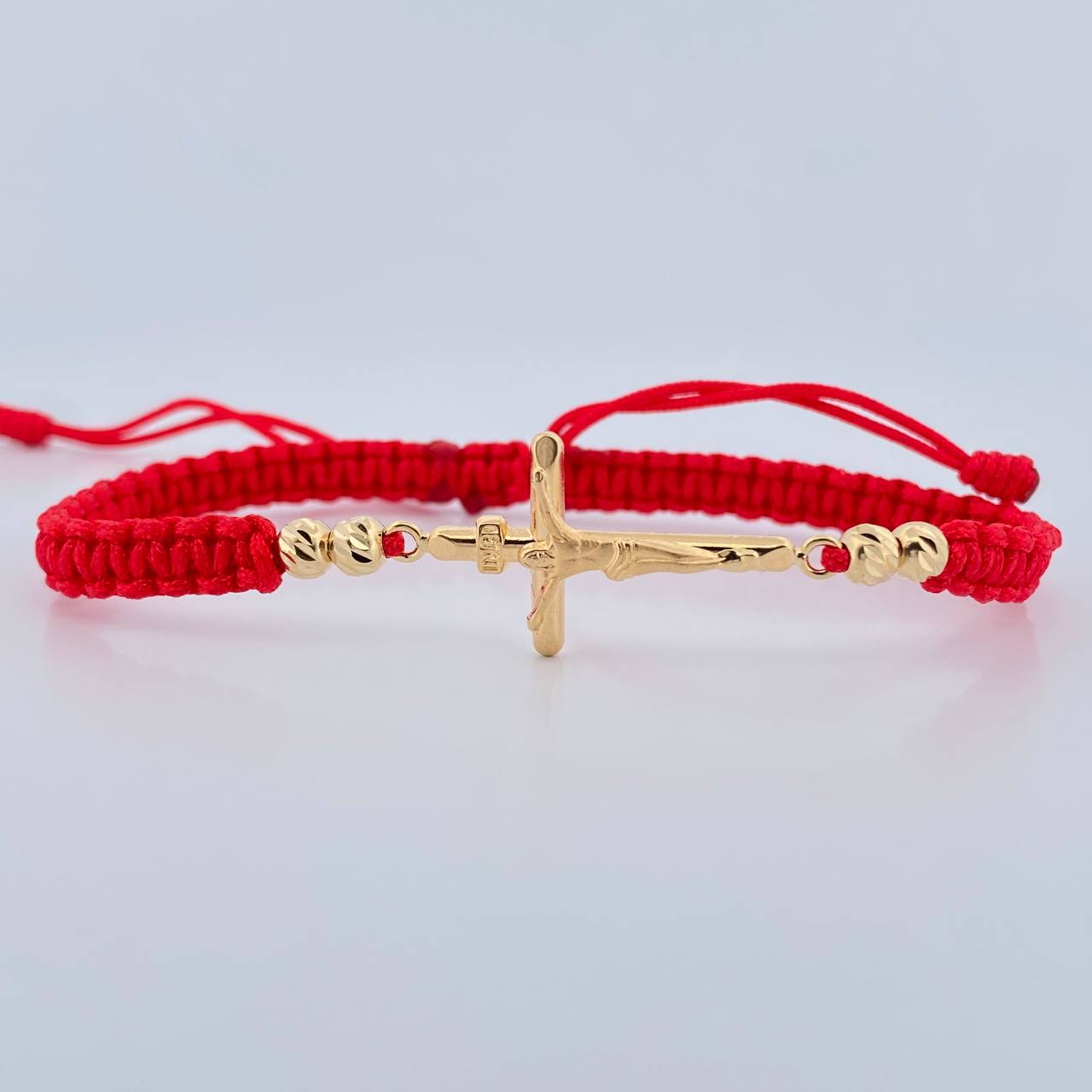 Woven Red Bracelet Christ Cross 1.5gr / 18K Gold