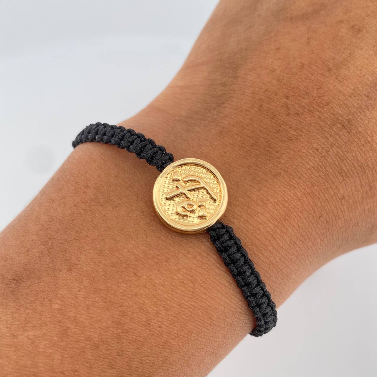 Pulsera Tejida Negra Fe 0.95gr / Oro Amarillo 18K &