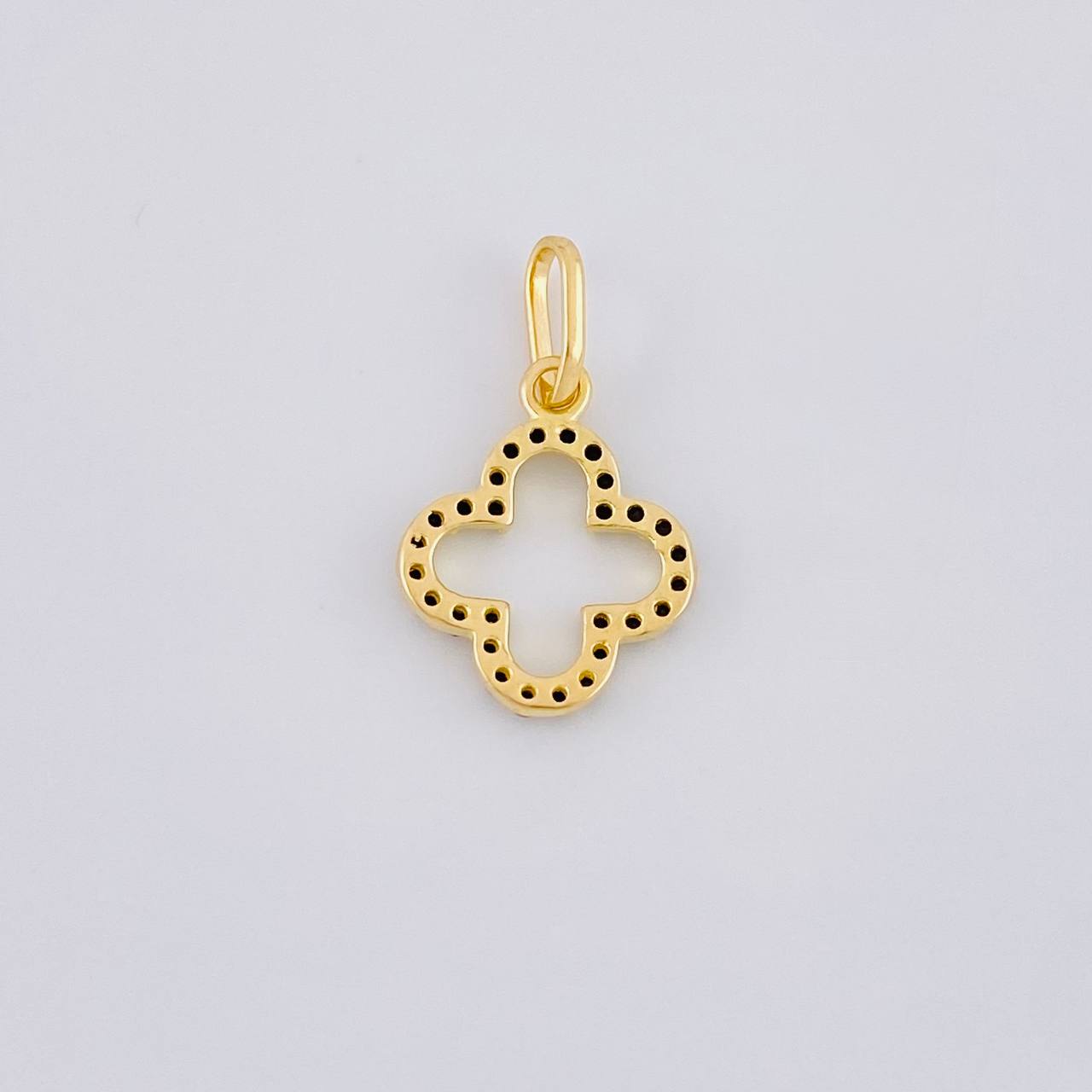 Dije Silueta Trebol 0.7 g / 3/4 in Oro Amarillo 18K