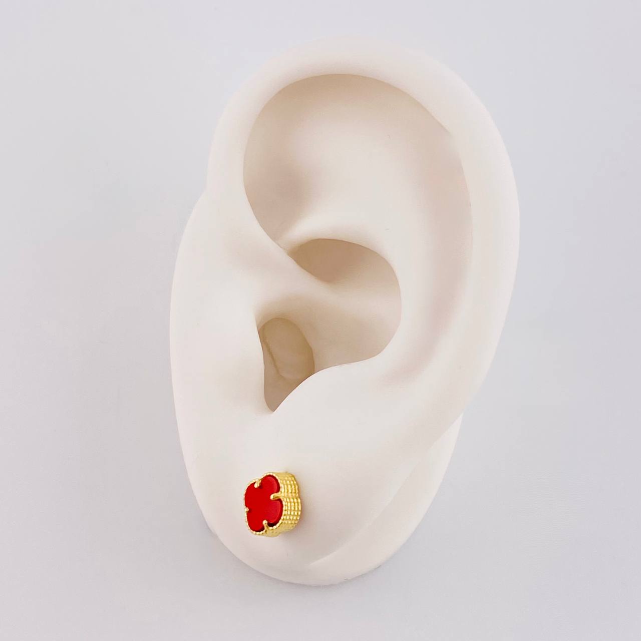 Topos Trébol Rojo 1.3 g / in / 6.3 mm Oro Amarillo 18K