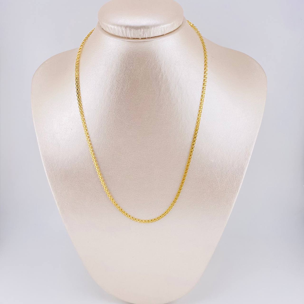 Bismark Chain 5.6 g / 17 3/4 in / 2.5 mm Yellow Gold 18K