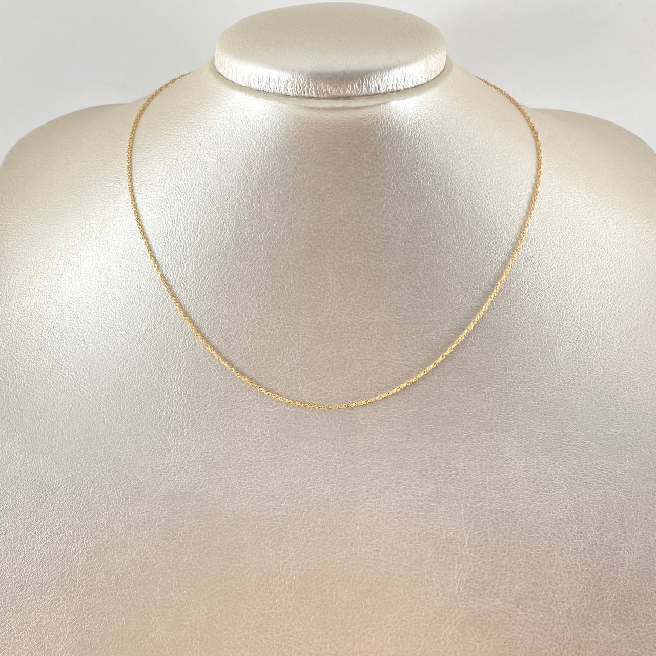 Singapore Chain 0.8gr / 15.7in / 18K Gold +3$