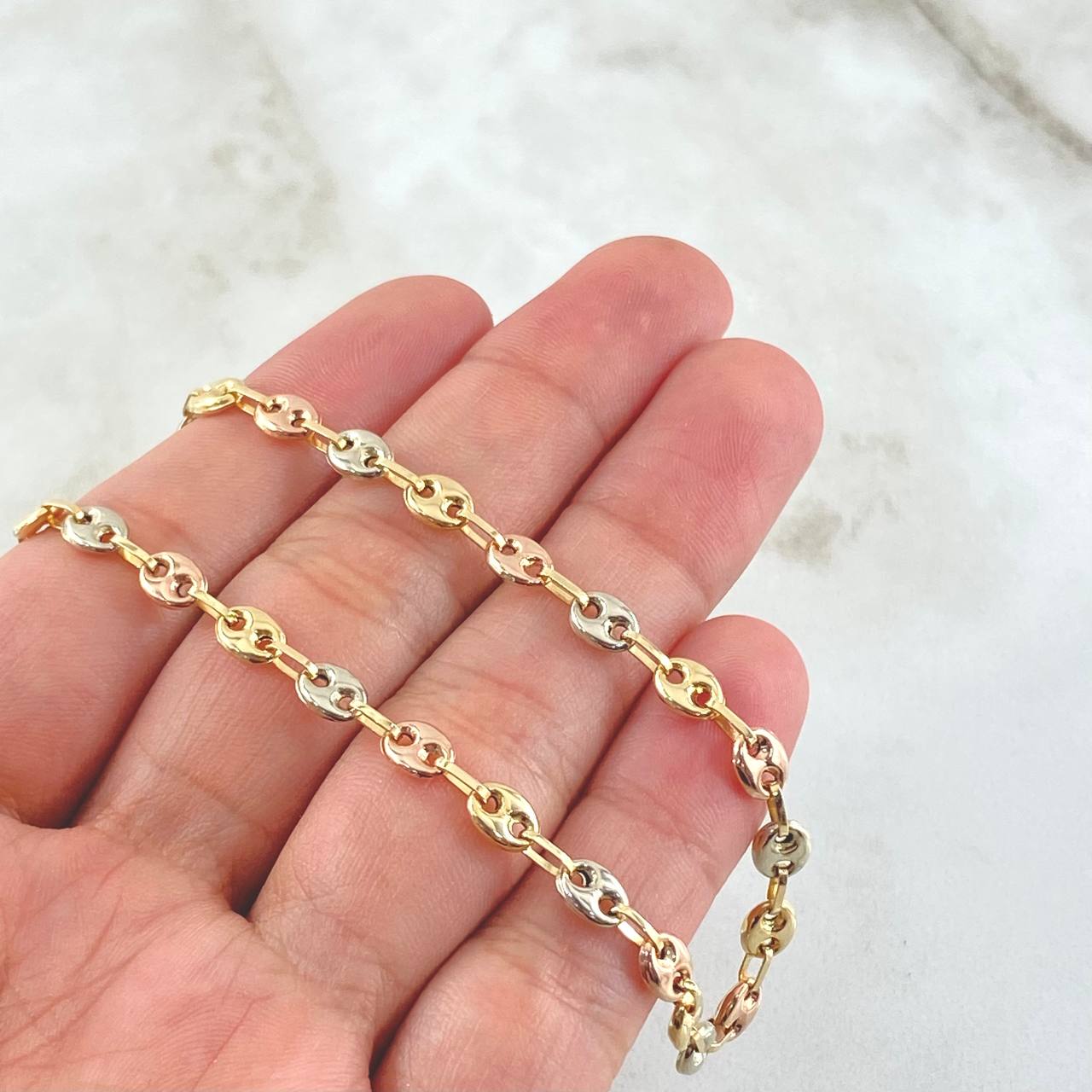GC Chain 7.1gr / 17.7in / Three 18K Golds