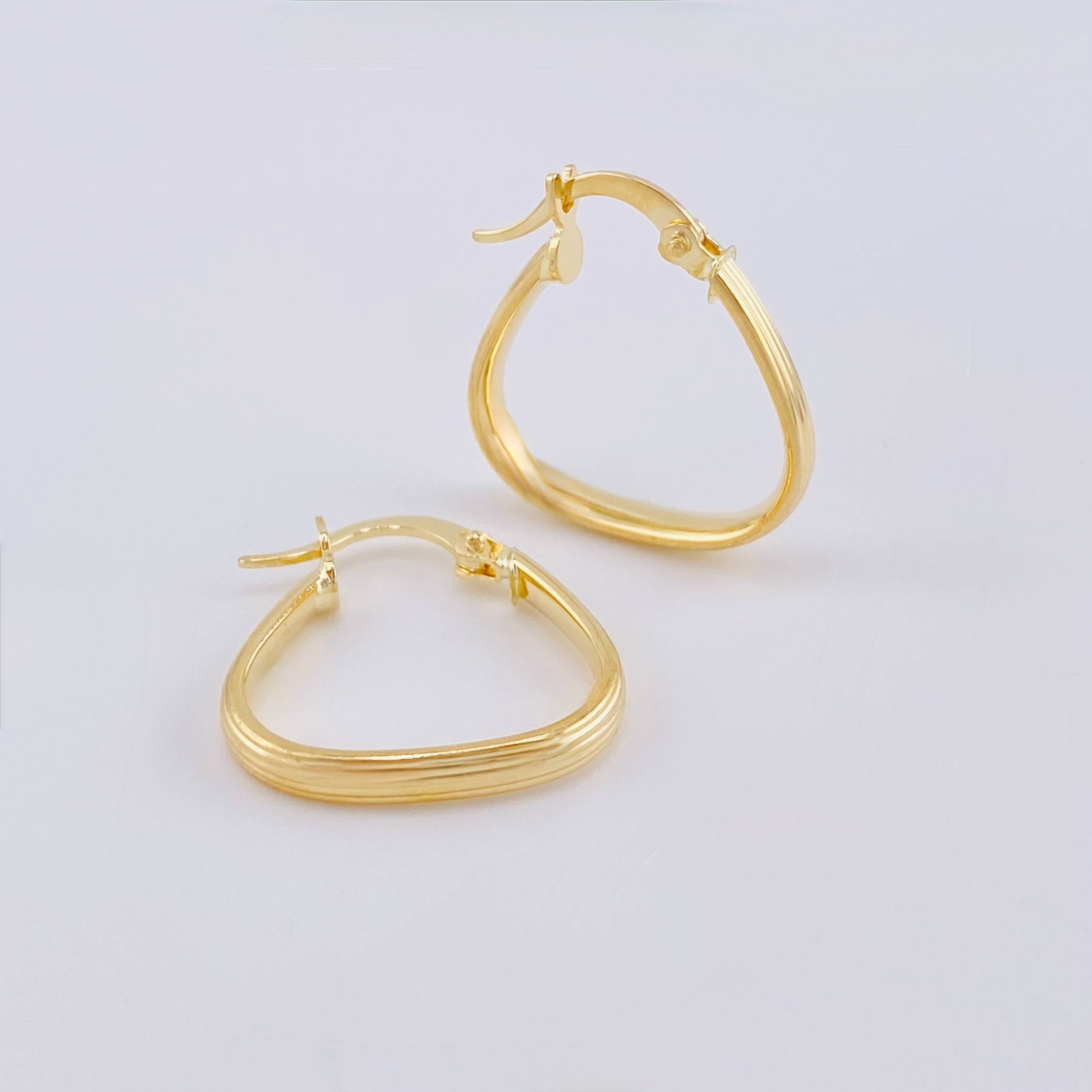 Candongas Triangulo Andy 1.6gr / 3/4 in / Oro Amarillo 18K