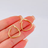 Andy Triangle Hoop Earrings 1.55gr / 3/4 in / 18K Yellow Gold ©