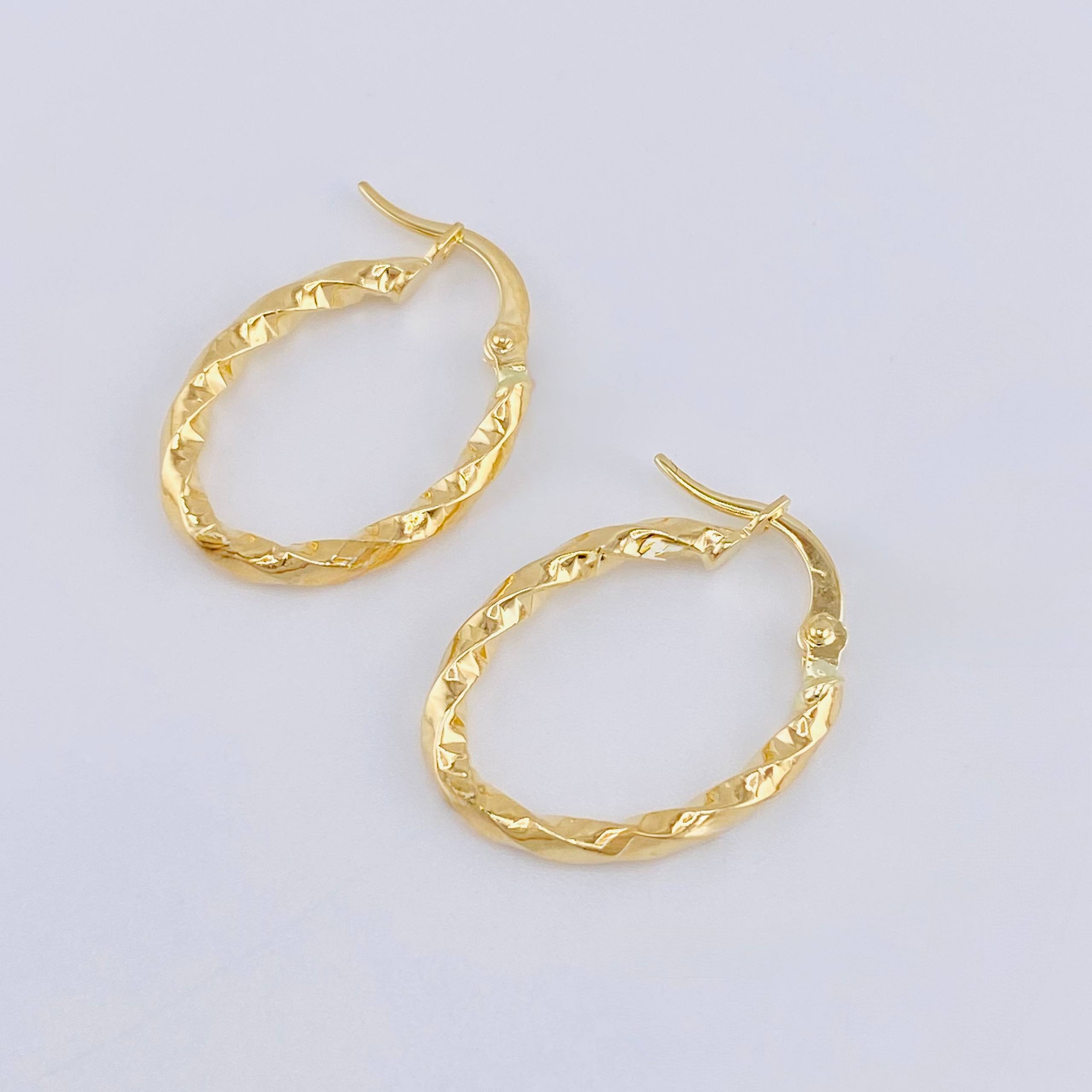 Candongas Dyla 1.3gr / 1 in / Oro Amarillo 18K