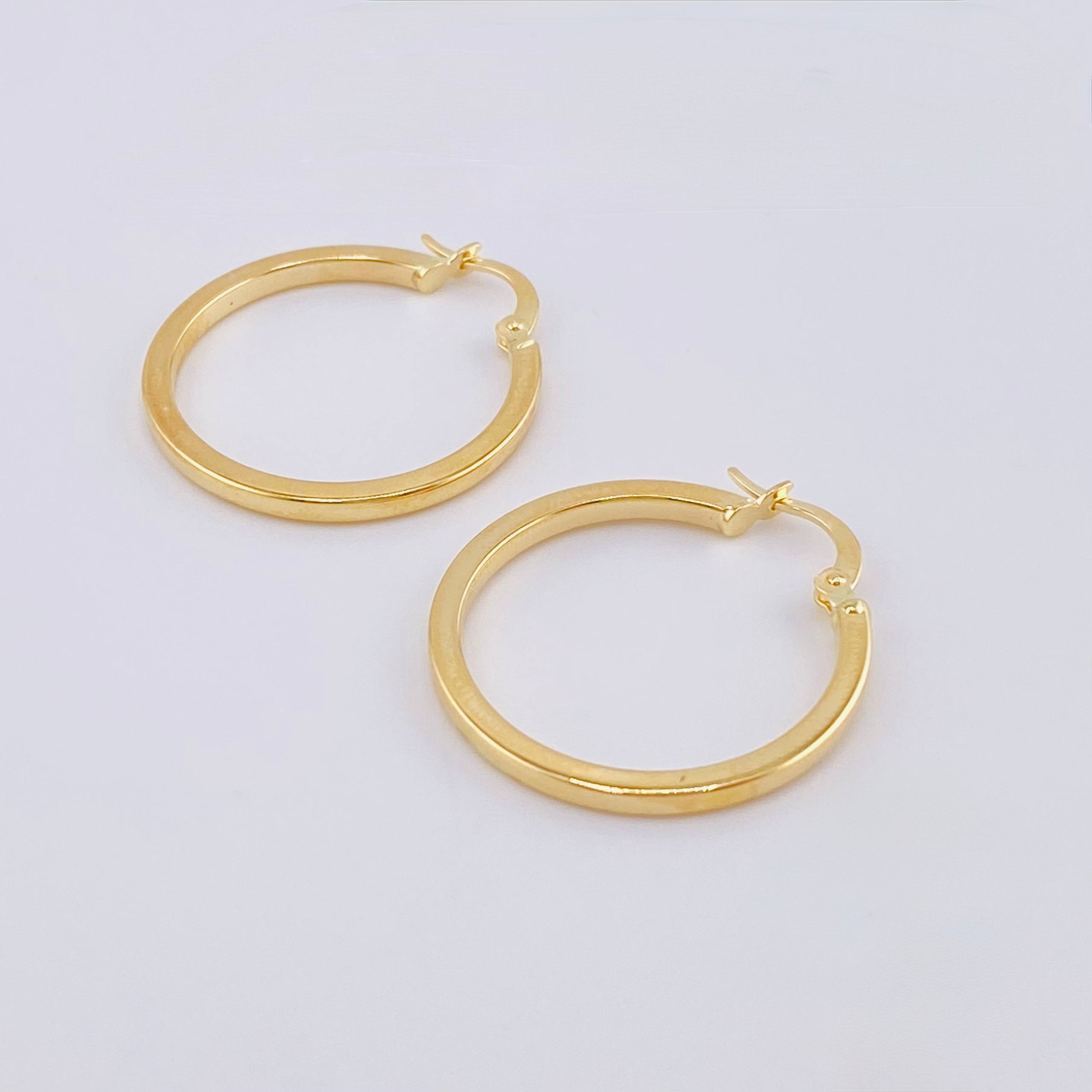 Miku Hoop Earrings 1.9gr / 1 in / 18K Yellow Gold ©
