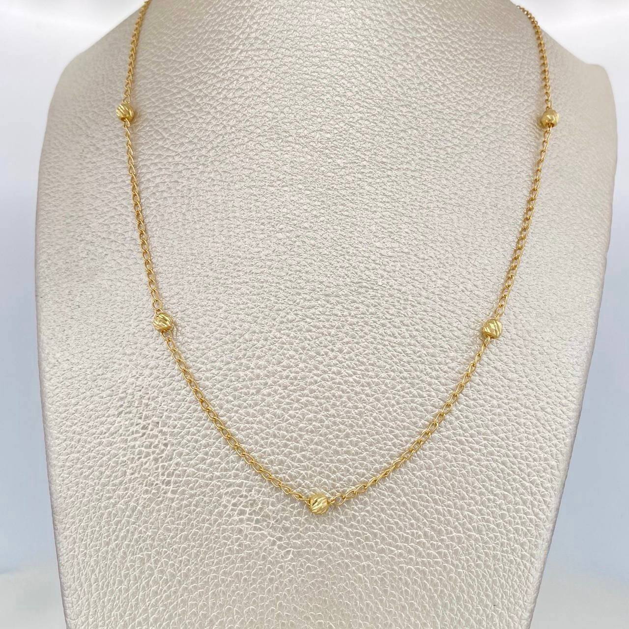 Cadena Espiga 2.9 g / 17 in / 4 mm Oro Amarillo 18K