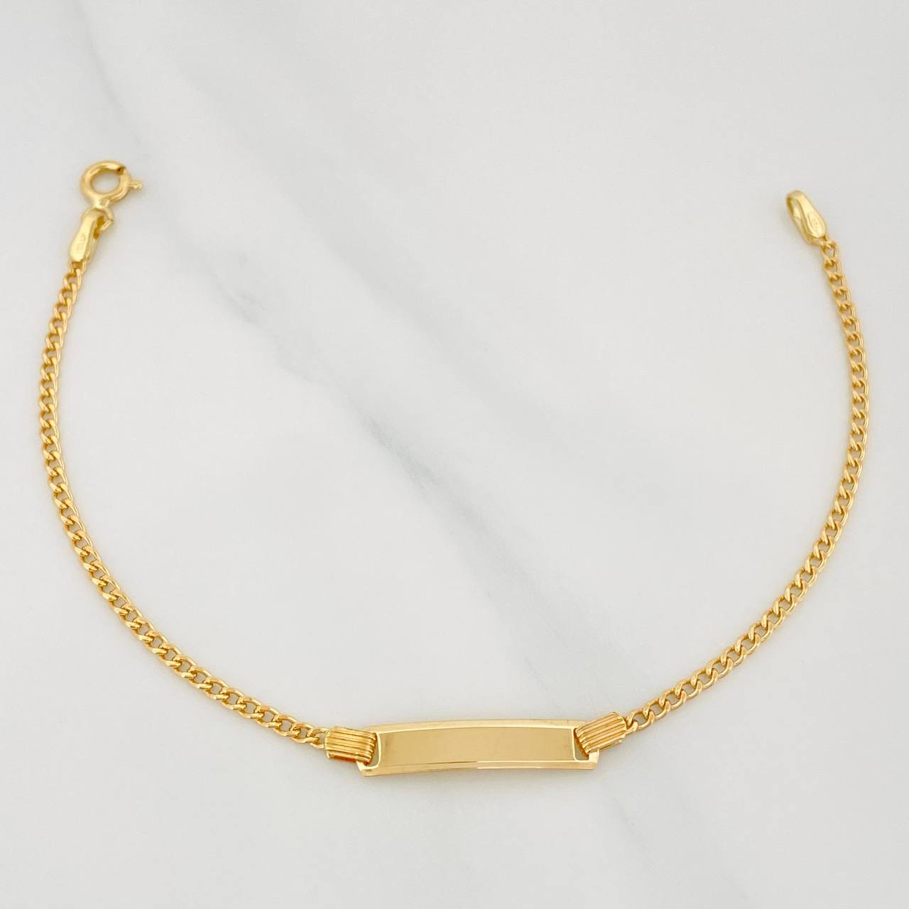 Pulso Placa Rectangular 1.7 g / 6 1/4 in / 1.8 mm Oro Amarillo 18K