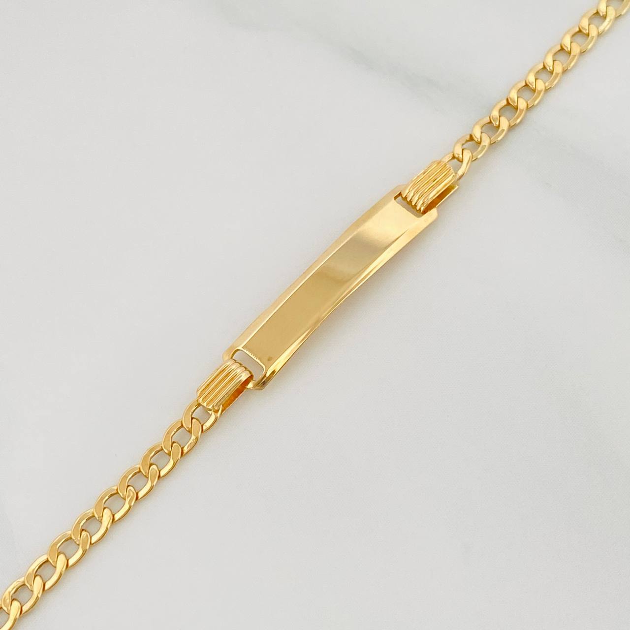 Pulso Placa Rectangular 1.7 g / 6 1/4 in / 1.26 mm Oro Amarillo 18K
