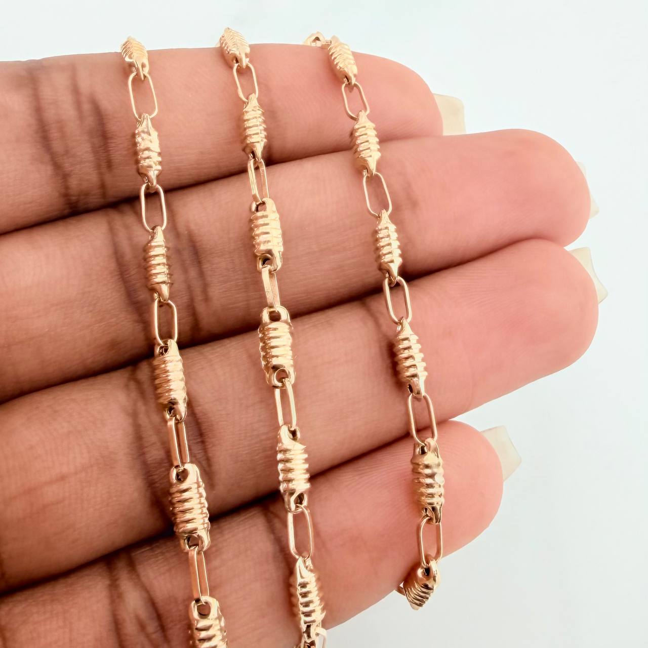 Cadena Rustica Barril 7.7 g / 24 in / 3 mm Oro Amarillo 18K
