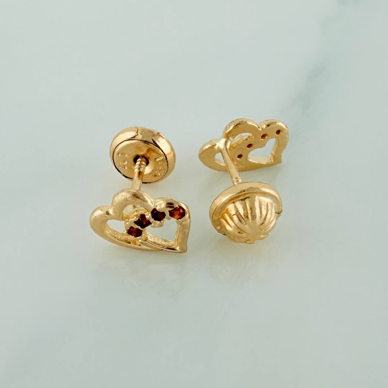 Topos Corazón Doble 0.85gr / 5.7mm Oro Amarillo 18K %