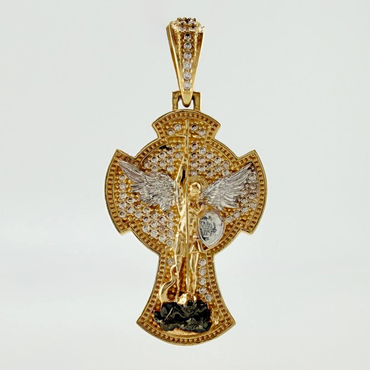 Dije San Miguel Arcangel 8.85gr / 1 1/2 in / Dos Oros Amarillo Blanco 18K