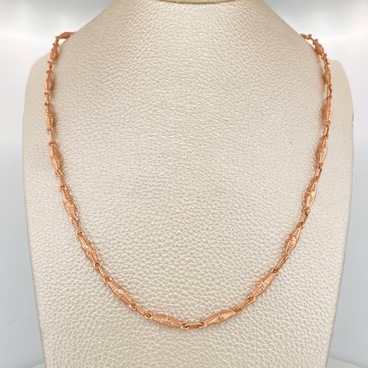 Cadena Rustica Dubai 12.05gr / 28 in / 3.2mm Oro Rosa 18K &