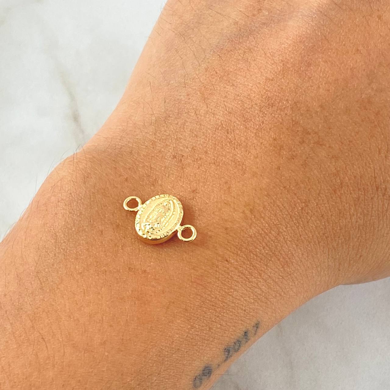 Charm Virgin Guadalupe 0.5gr / 0.6in / Stamped 18K Gold ©