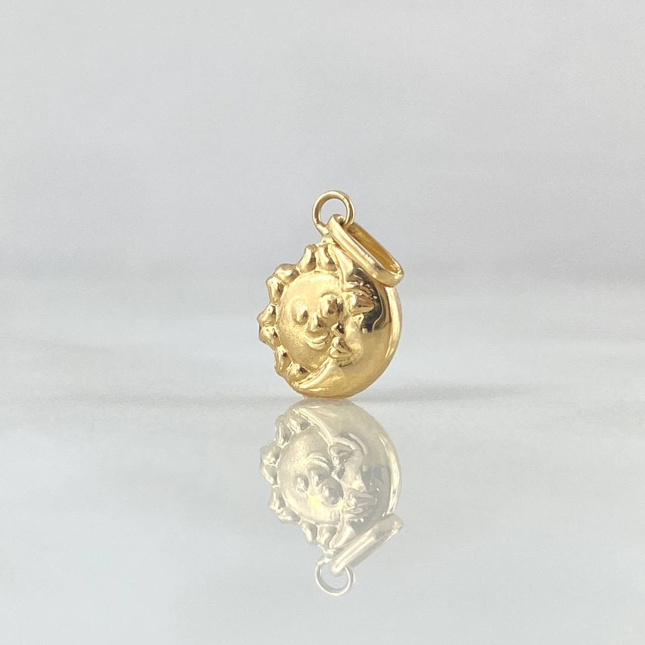 Dije Sol Luna 0.4gr / 1.5cm / Troquelado Oro Amarillo 18K *