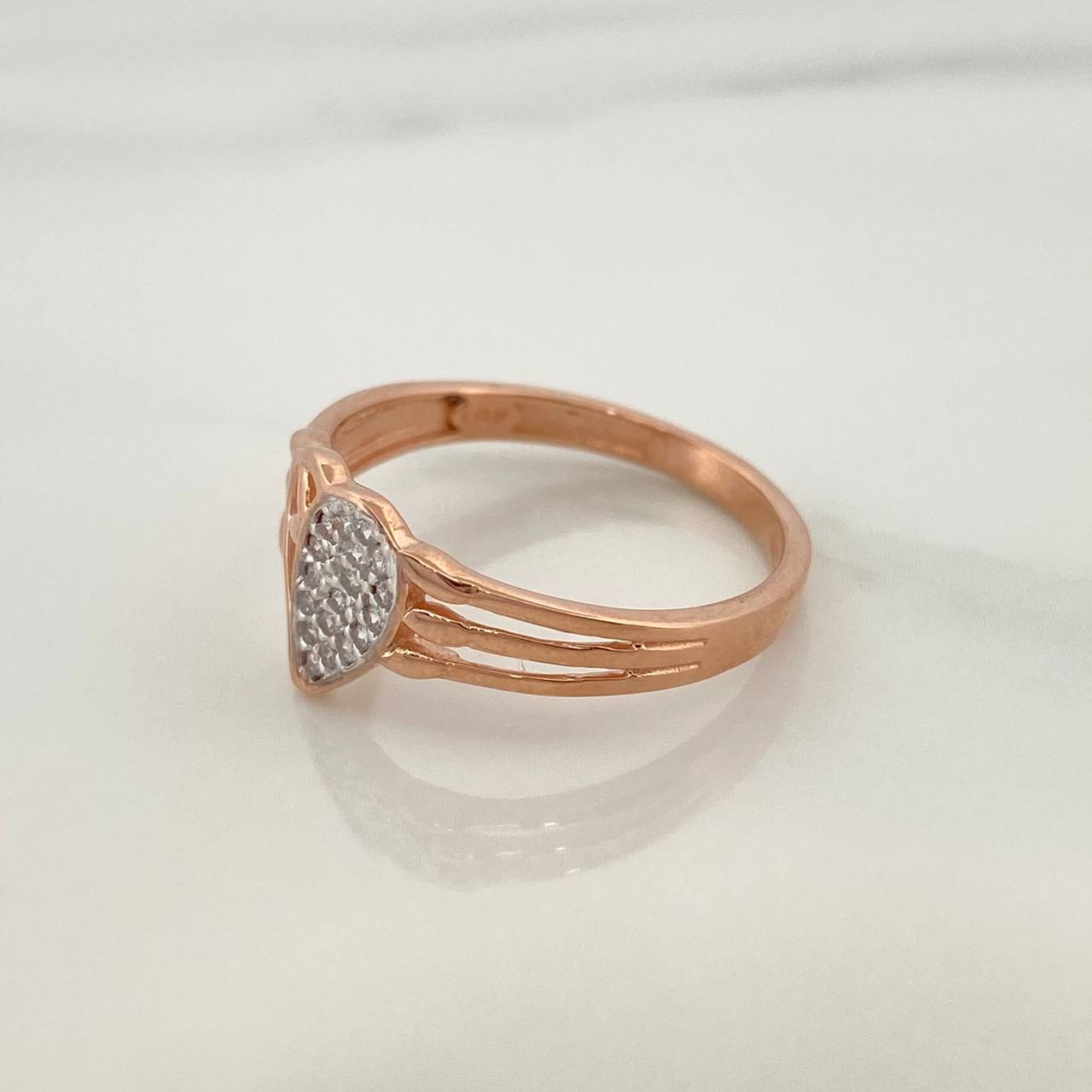 Heart Ring 2.4gr / T6 3/4 / Two-tone White Rose Gold 18K %