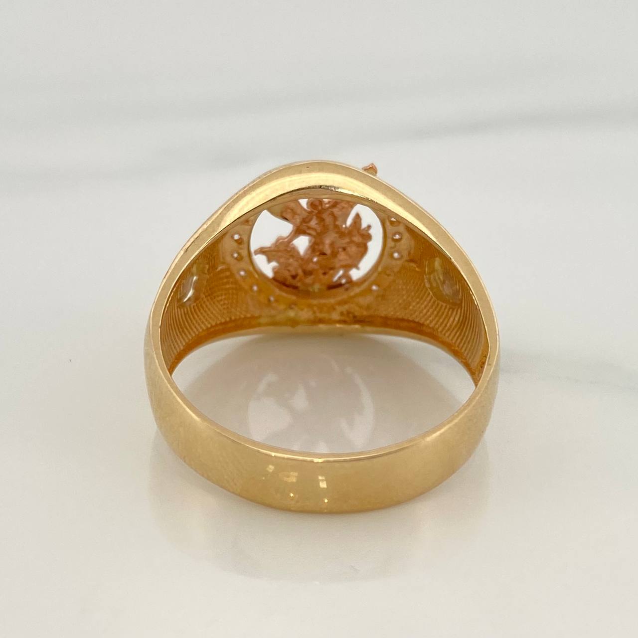 Anillo San Miguel Arcangel 5.15gr / T8 3/4 / Tres Oros 18K %