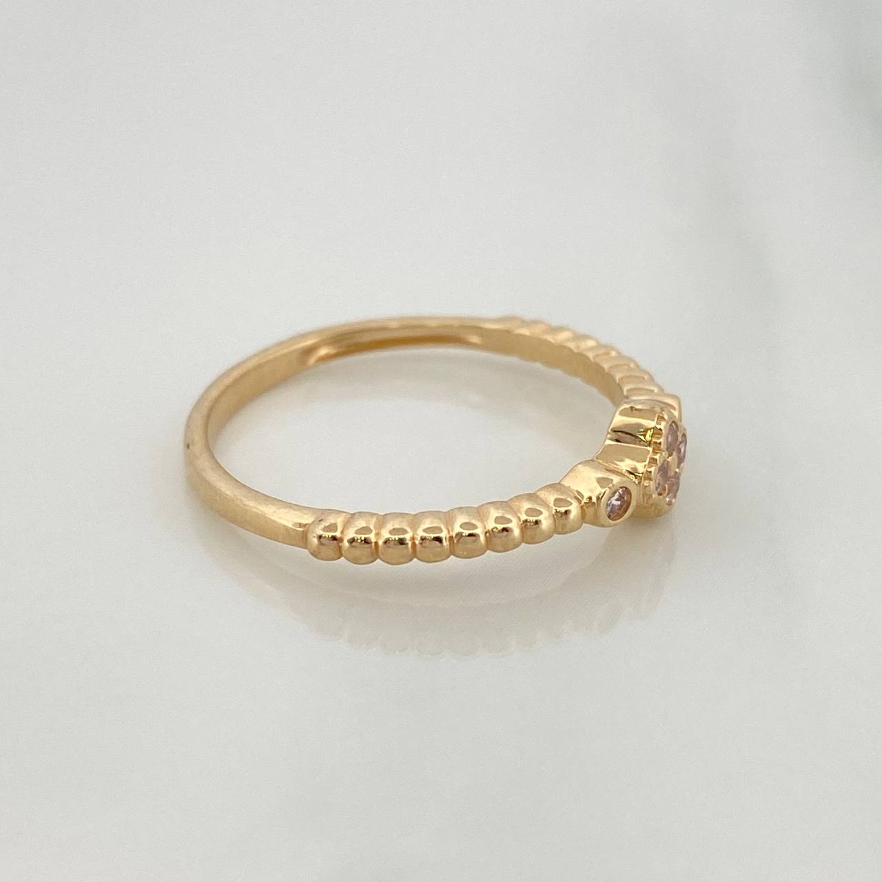Anillo Trebol 2.05gr / T6 3/4 / Oro Amarillo 18K %