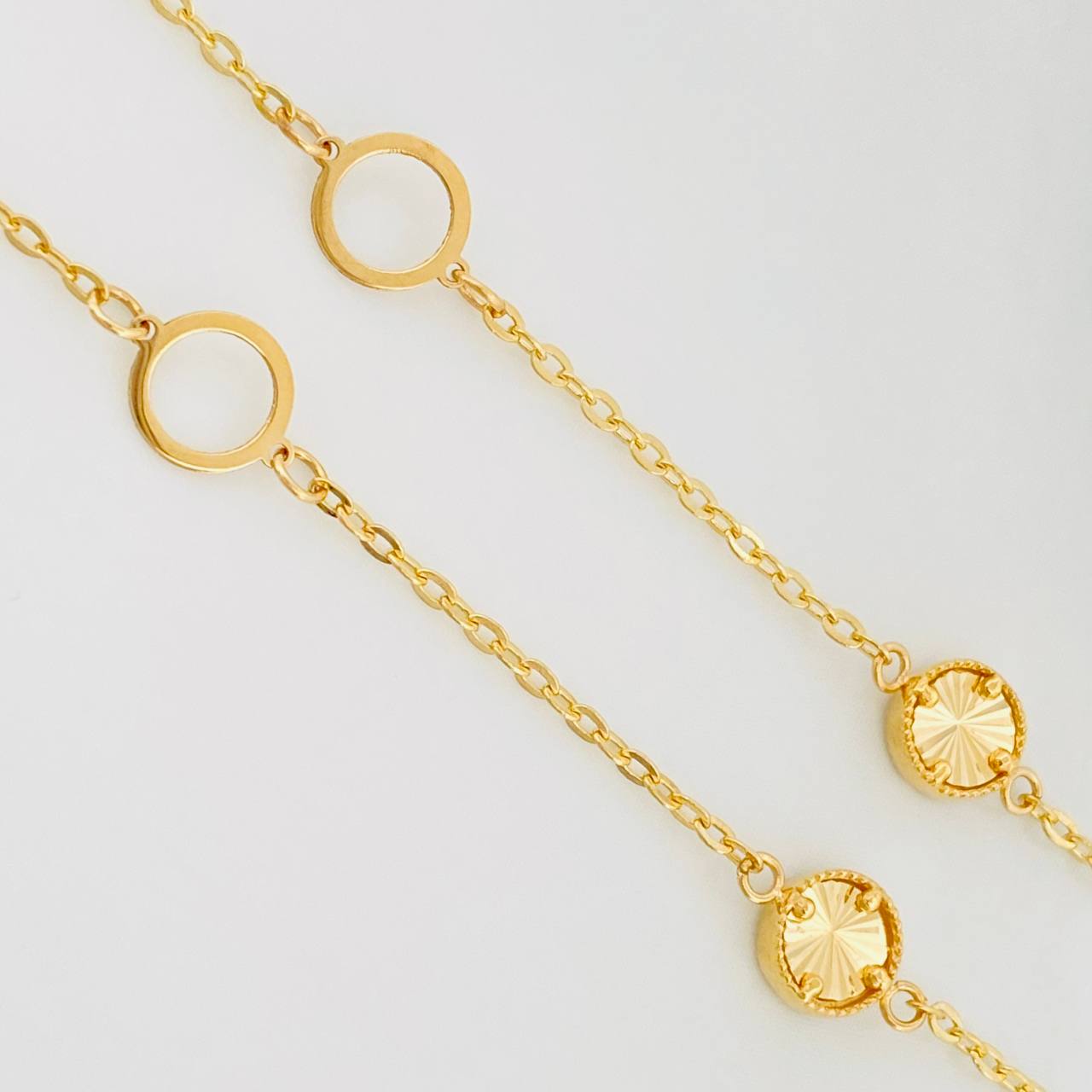 Modular Bracelet Classic Link 1.7 g / 7 3/4 in - 6 3/4 in / 0.75 mm 18K Yellow Gold