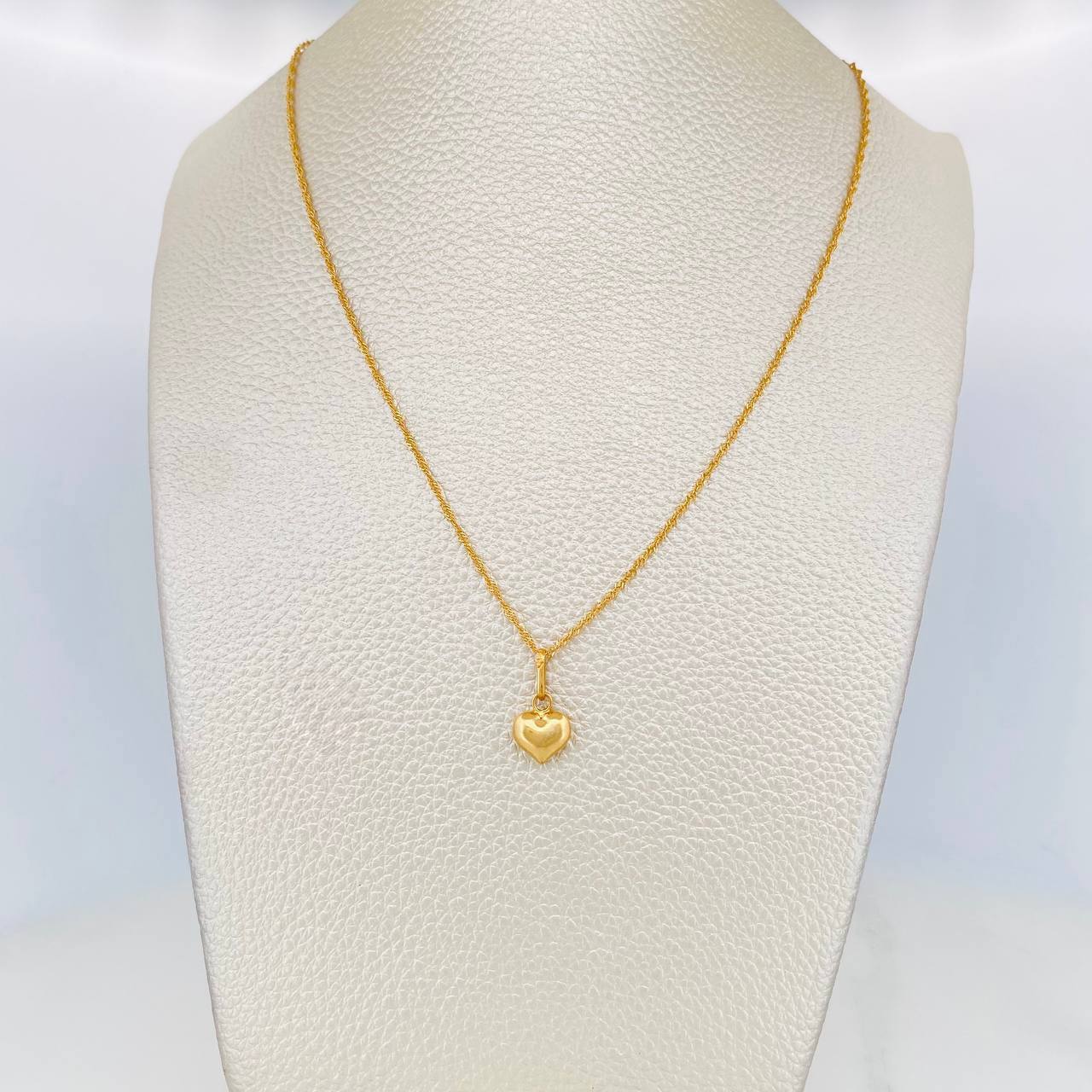 Set Cadena Singapur + Dije Corazón / 2 g / 17 3/4 in Oro Amarillo 18K