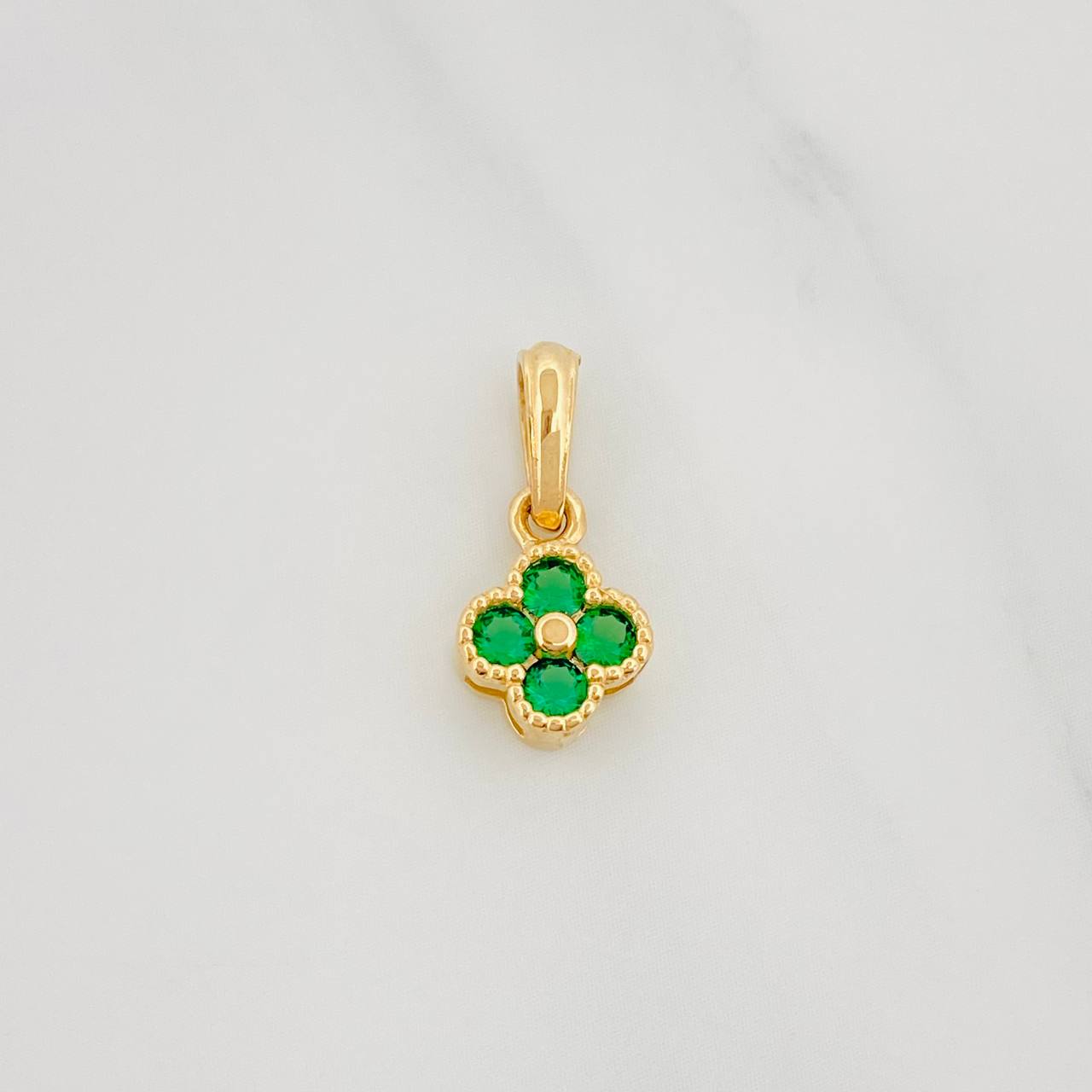 Dije Trebol 0.95 g / 3/4 in Oro Amarillo 18K