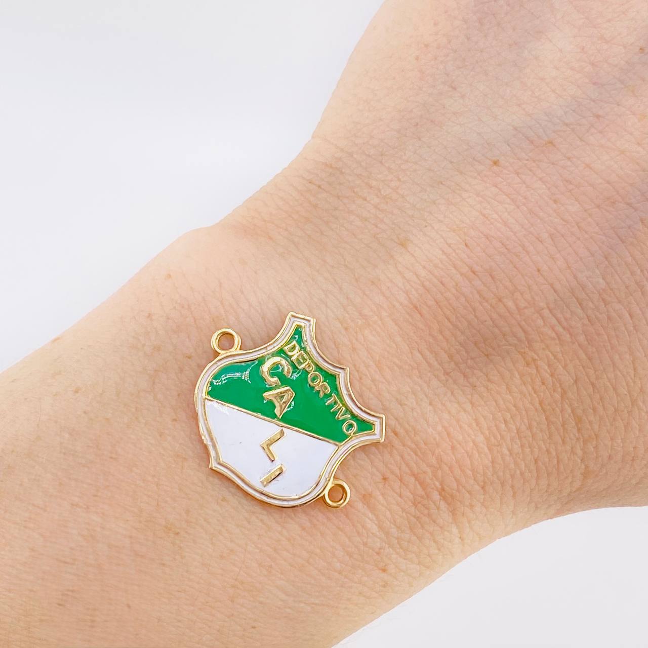 Charm Deportivo Cali 2.5 g / 1 1/2 in Yellow Gold 18K