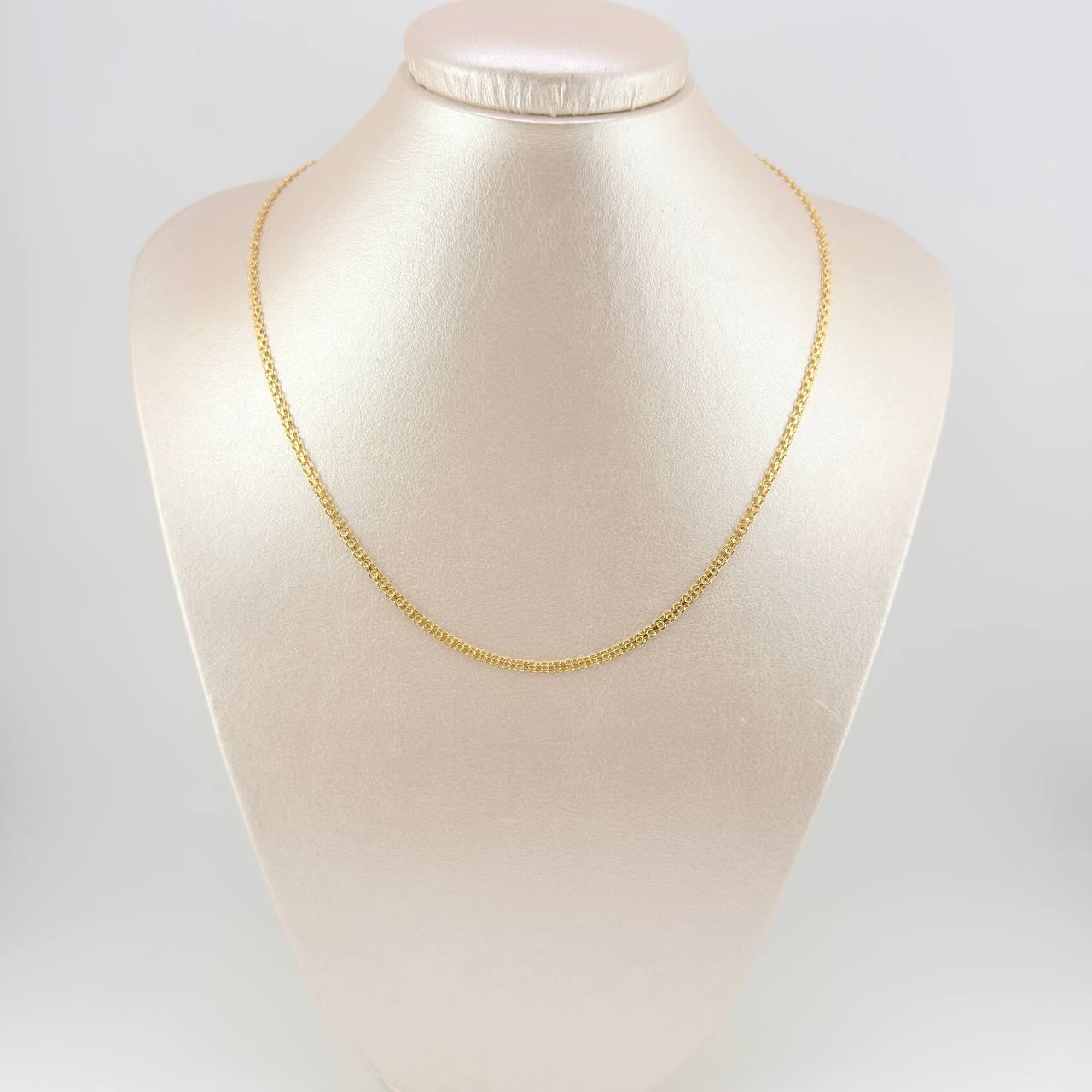 Cadena China 5.65 g / 17 3/4 in / 2.4 mm Oro Amarillo 18K