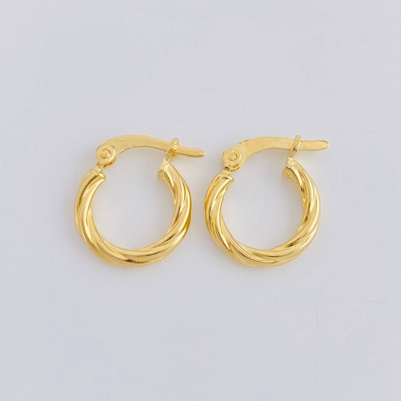 Candongas Sofi 0.95 g / 1 in Oro Amarillo 18K