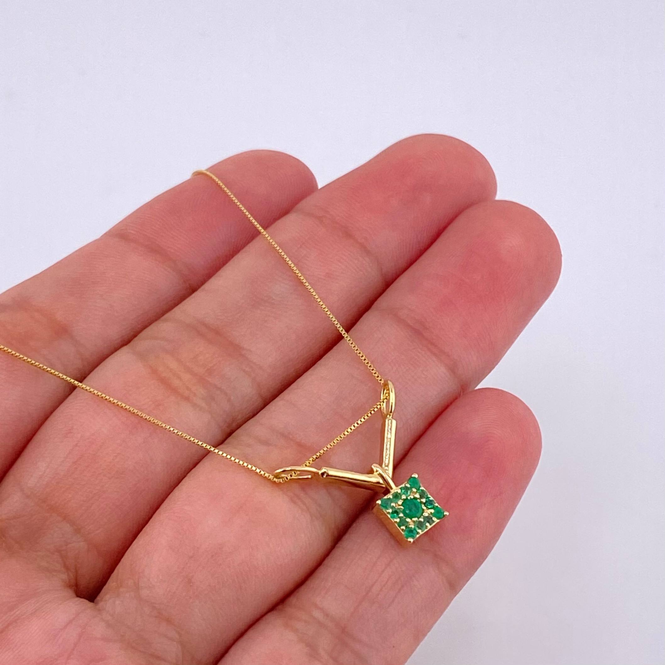 Set Cadena Veneciana + Dije Cuadrado Esmeralda 23Pts / 1.9 g / 17 3/4 in Oro Amarillo 18K (Joya) (A.C)