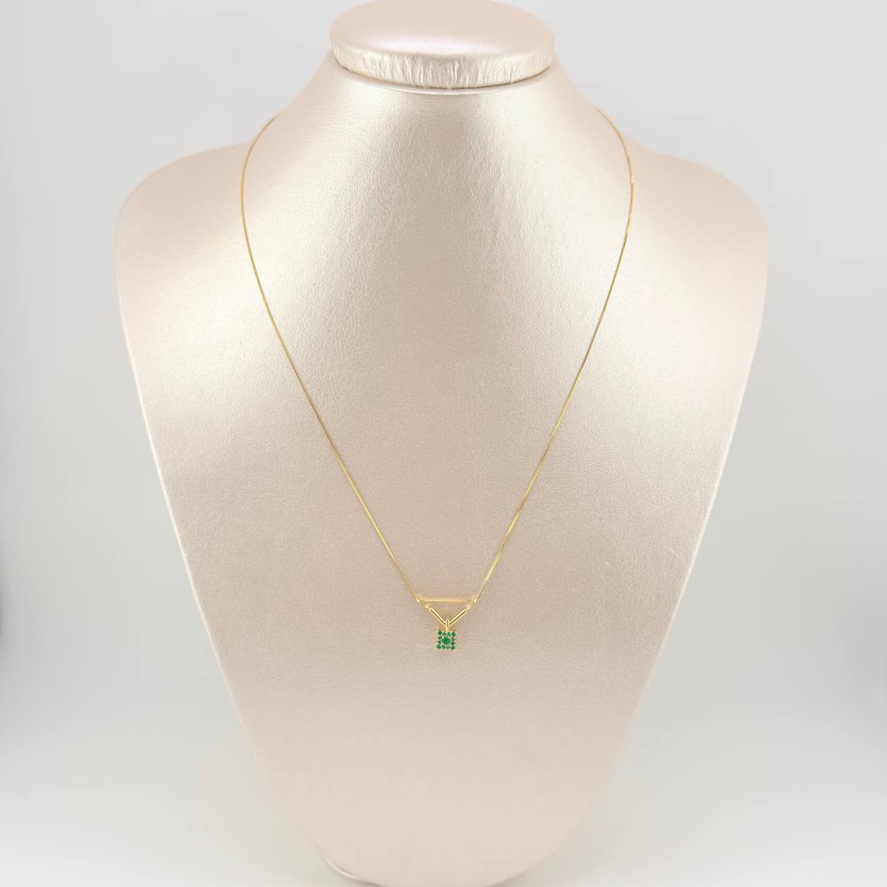 Set Cadena Veneciana + Dije Cuadrado Esmeralda 23Pts / 1.9 g / 17 3/4 in Oro Amarillo 18K (Joya) (A.C)