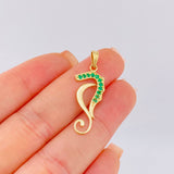 Dije Caballo Abstracto De Mar Esmeraldas 17pts 1.5gr / 1 1/4 in / Oro Amarillo 18K ©