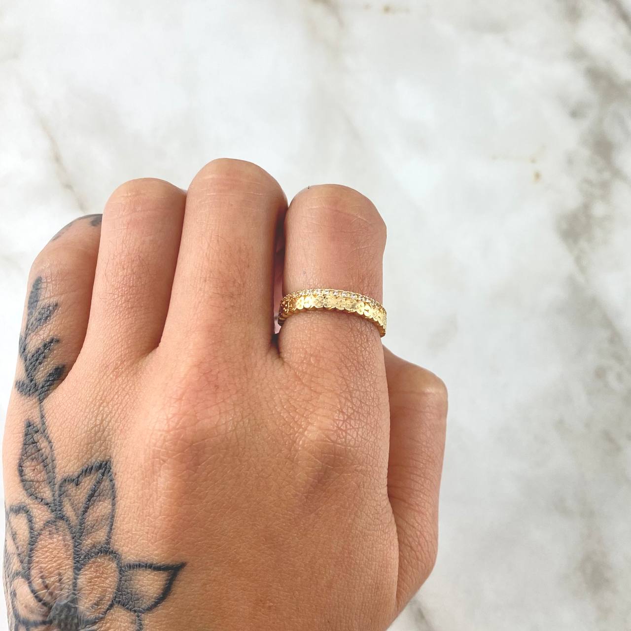 Anillo  Carril Oso TS  2.25gr / T6 / Circones Blancos Oro Amarillo 18K *
