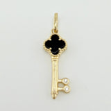 Dije Llave Trebol Negro 1.5gr / 1 in / Oro Amarillo 18K