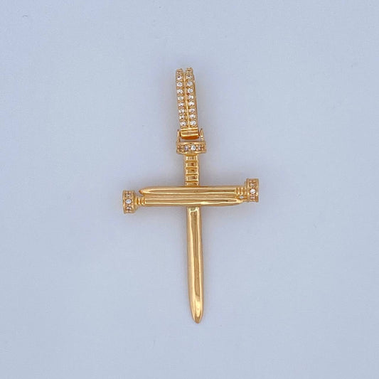 Dije Cruz Clavo 4gr / 4.8cm / Oro Amarillo 18K $