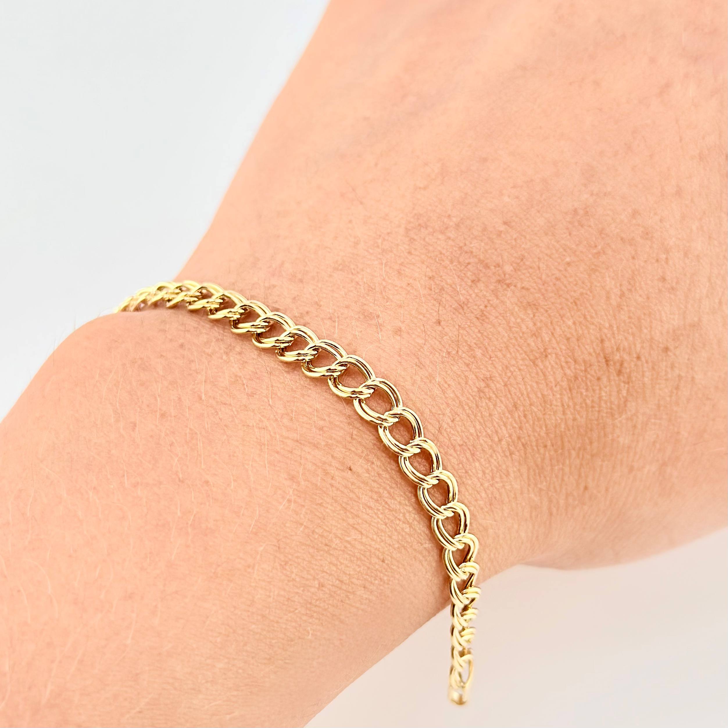 Cuban Links Bracelet Double 2.55g / 7 1/4 in / 4.5mm Yellow Gold 18K